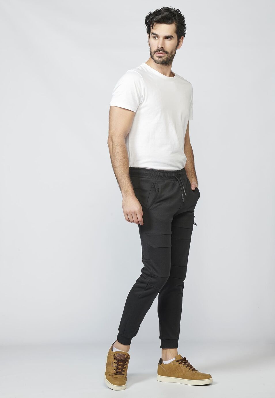 Pantalón Largo Deportivo Jogger Interlock con Cintura Elástica Ajustable con Cordón color Negro para Hombre 5